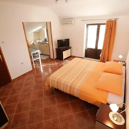Pavin Apartment